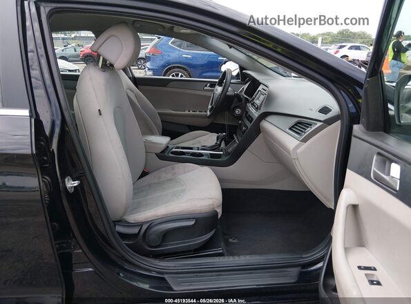 5NPE24AF0HH532096 2017 HYUNDAI SONATA Black Սալոնի դիմացի տեսք