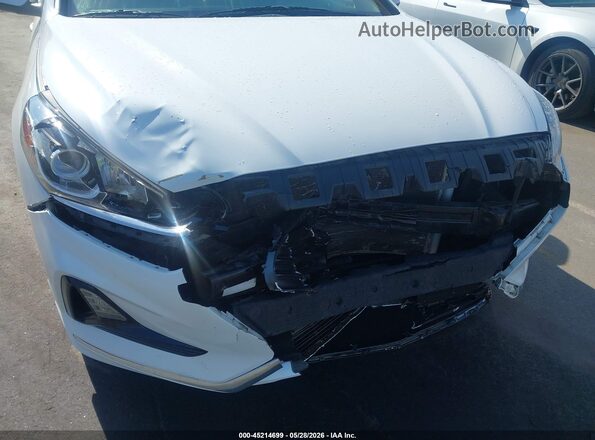 5NPE24AF0KH819980 2019 HYUNDAI SONATA White Widok z przodu