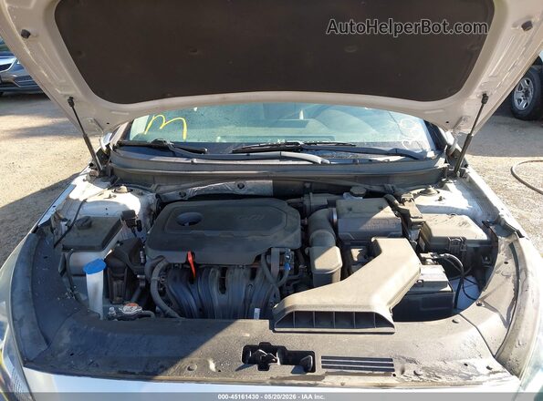 5NPE24AF1JH685642 2018 HYUNDAI SONATA Silver 
