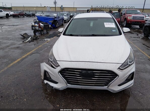 5NPE24AF1JH700415 2018 HYUNDAI SONATA White Vista interior trasera