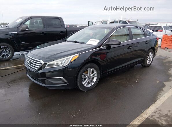 5NPE24AF2HH490837 2017 HYUNDAI SONATA Black Przód lewy