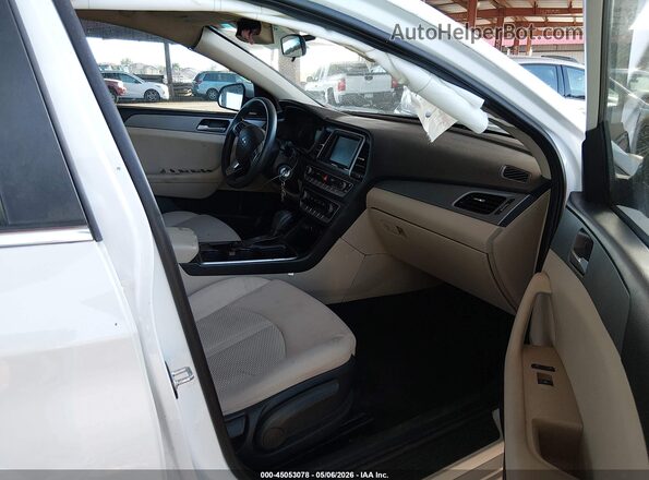 5NPE24AF2KH787100 2019 HYUNDAI SONATA White Սալոնի դիմացի տեսք