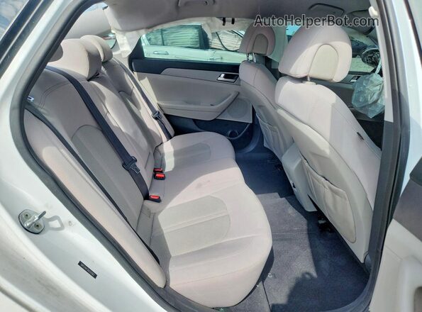 5NPE24AF3GH323563 2016 HYUNDAI SONATA White Rear seats view