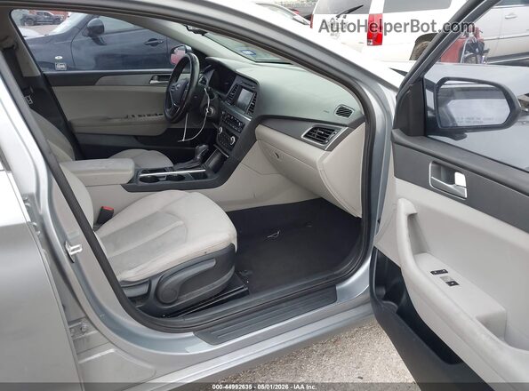 5NPE24AF3GH377008 2016 HYUNDAI SONATA Silver 