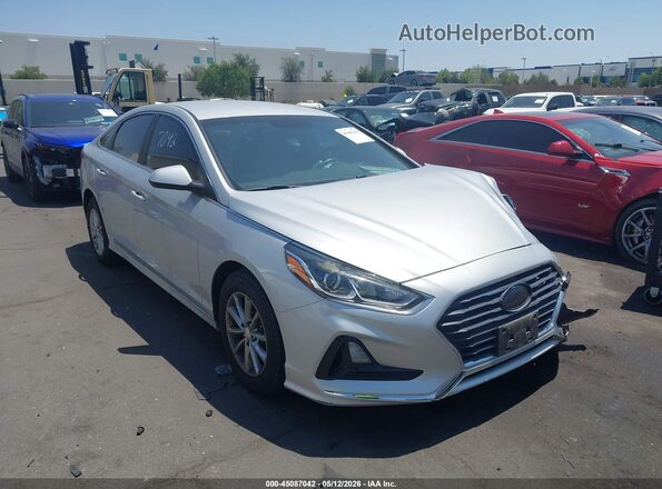 5NPE24AF3JH677686 2018 HYUNDAI SONATA Серебряный Вид задней части салона
