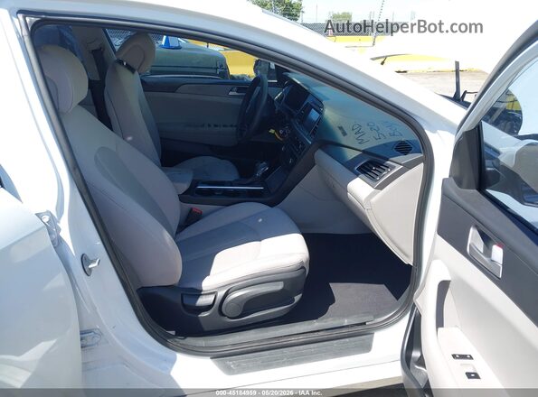 5NPE24AF4GH355292 2016 HYUNDAI SONATA White Vista interior delantera