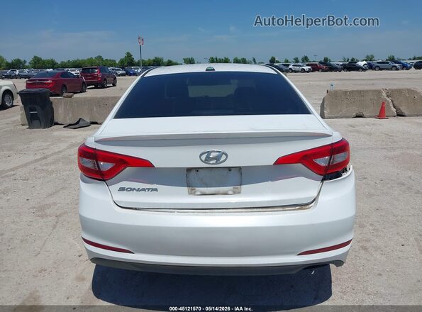 5NPE24AF4HH519318 2017 HYUNDAI SONATA White 