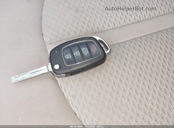 5NPE24AF4JH713935 2018 HYUNDAI SONATA Silver წინა პანელის ხედი