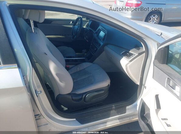 5NPE24AF5GH329378 2016 HYUNDAI SONATA Silver 
