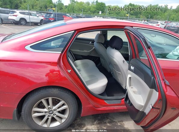 5NPE24AF6HH494731 2017 HYUNDAI SONATA Red VIN կոդի պիտակի տեսք