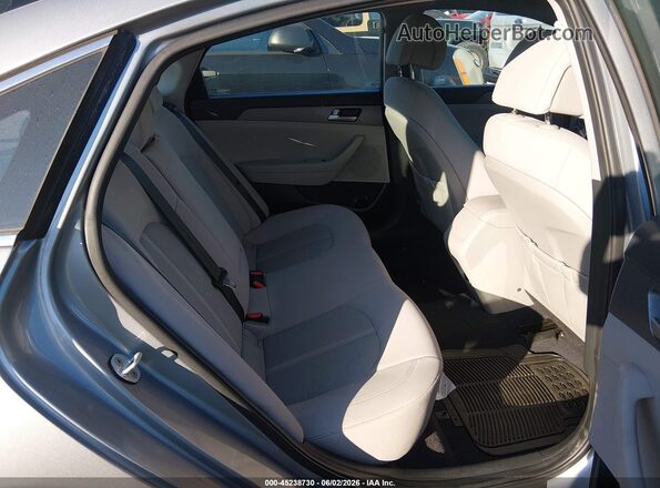 5NPE24AF6HH496804 2017 HYUNDAI SONATA Gray Vista de la etiqueta del VIN