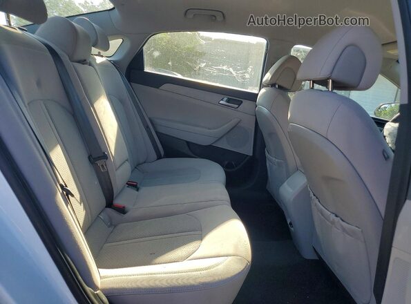 5NPE24AF6HH522544 2017 HYUNDAI SONATA Белый Вид задних сидений
