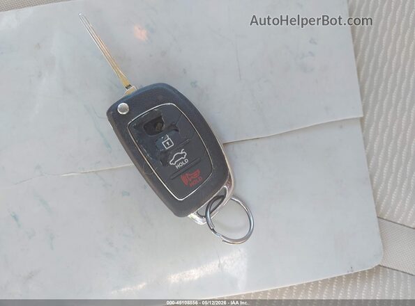 5NPE24AF6HH557519 2017 HYUNDAI SONATA Белый Вид панели приборов