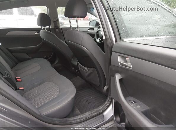 5NPE24AF6JH666598 2018 HYUNDAI SONATA Gray VIN sticker view