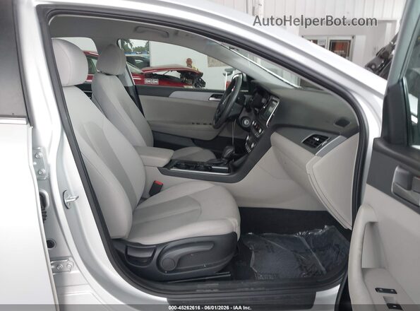 5NPE24AF6KH787777 2019 HYUNDAI SONATA Silver 