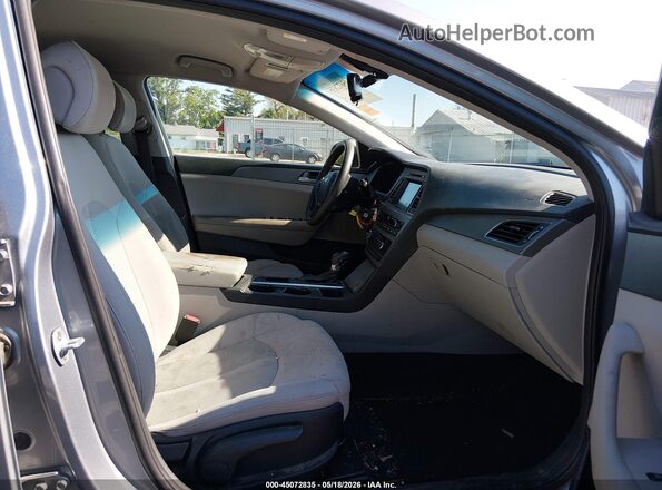 5NPE24AF7GH350233 2016 HYUNDAI SONATA Silver Widok wnętrza z przodu