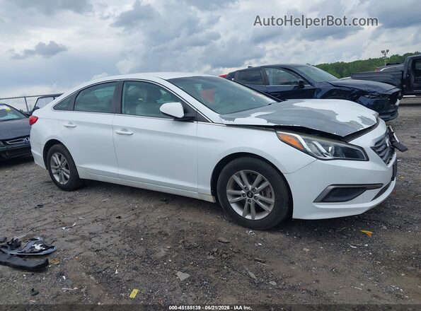 5NPE24AF7GH394829 2016 HYUNDAI SONATA White Вид задньої частини салону