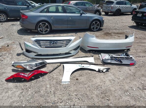 5NPE24AF7HH454156 2017 HYUNDAI SONATA White Widok zestawu wskaźników
