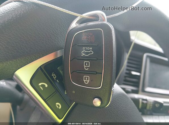 5NPE24AF7KH782345 2019 HYUNDAI SONATA Белый Вид панели приборов