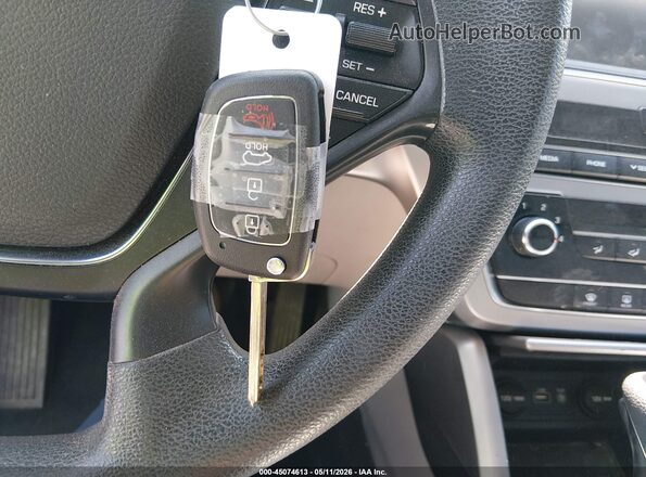 5NPE24AF8GH267264 2016 HYUNDAI SONATA Белый Вид панели приборов