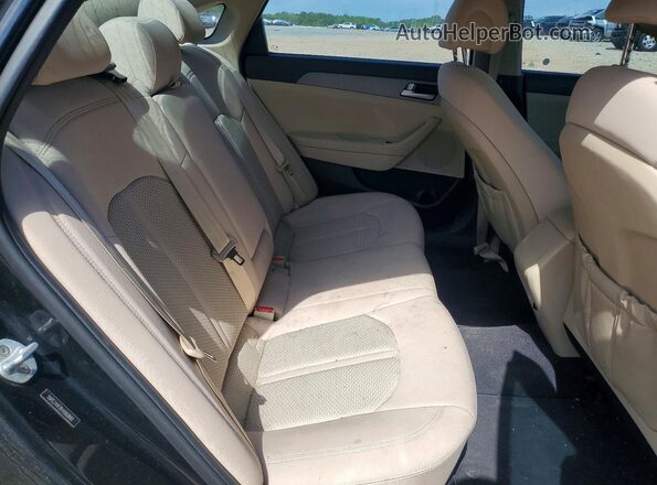 5NPE24AF8HH560860 2017 HYUNDAI SONATA Black Հետևի նստատեղերի տեսք
