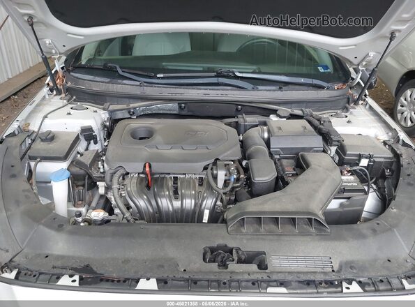 5NPE24AF8JH615264 2018 HYUNDAI SONATA Silver Vista trasera