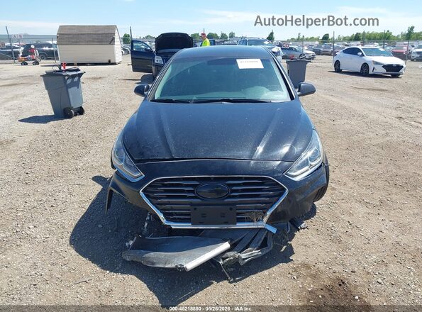 5NPE24AF8KH804871 2019 HYUNDAI SONATA Черный Вид задней части салона
