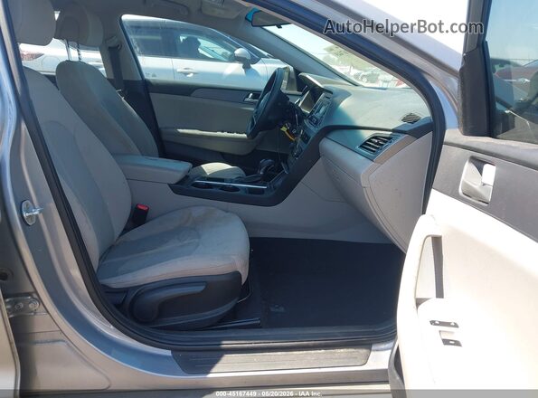 5NPE24AF9HH533991 2017 HYUNDAI SONATA Silver 