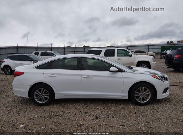 5NPE24AFXGH361971 2016 HYUNDAI SONATA White Rear interior view