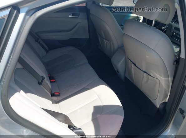 5NPE24AFXHH493470 2017 HYUNDAI SONATA Silver 