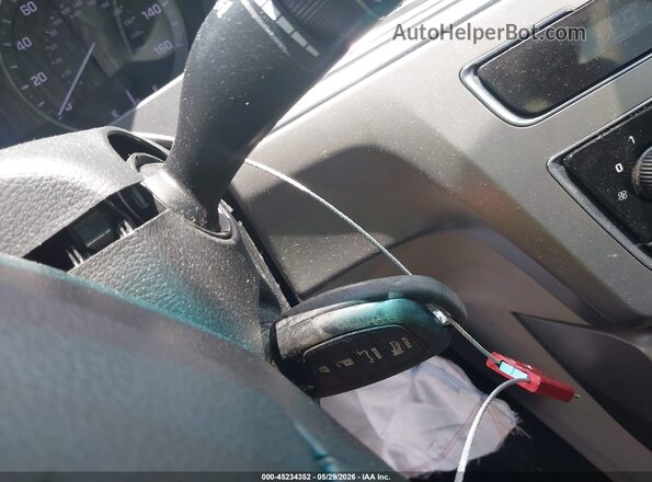5NPE24AFXHH533188 2017 HYUNDAI SONATA Серебряный Вид панели приборов