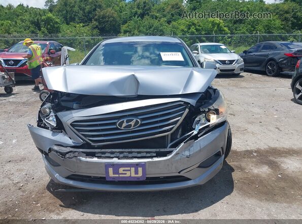 5NPE24AFXHH533188 2017 HYUNDAI SONATA Серебряный Вид щитка приборов