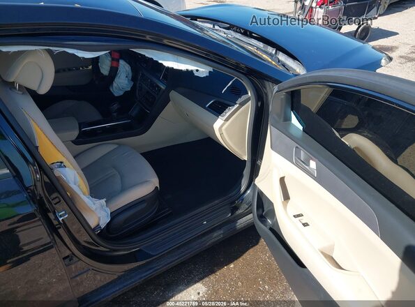 5NPE24AFXHH566093 2017 HYUNDAI SONATA Black Front interior view