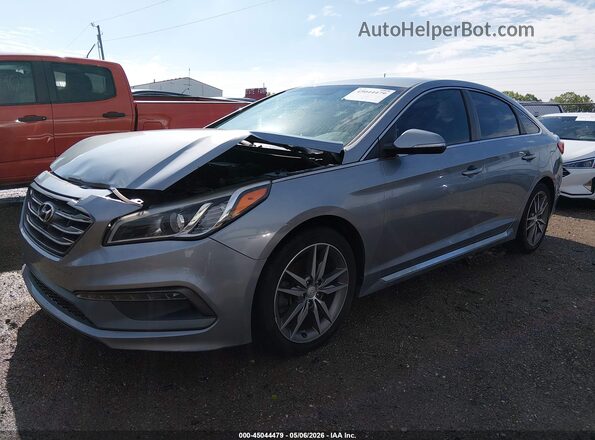 5NPE34AB2HH458951 2017 HYUNDAI SONATA Серый Вид спереди