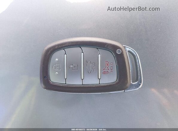 5NPE34AF0HH444467 2017 HYUNDAI SONATA Серебряный Вид панели приборов
