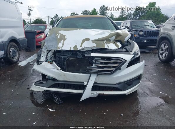 5NPE34AF0HH483026 2017 HYUNDAI SONATA White Вид панелі приладів