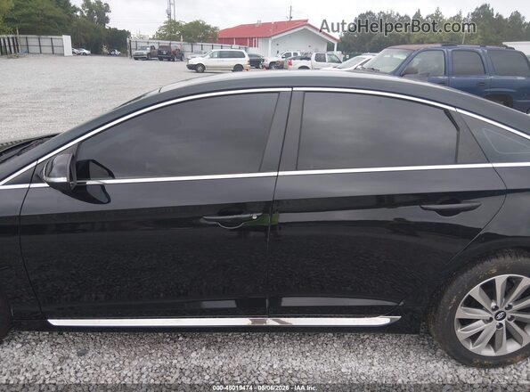5NPE34AF0HH547632 2017 HYUNDAI SONATA Black Rear interior view