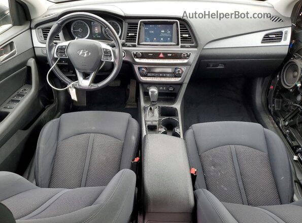 5NPE34AF0JH717090 2018 HYUNDAI SONATA Gray Вид панелі приладів
