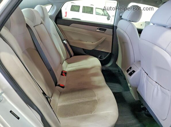5NPE34AF0KH804571 2019 HYUNDAI SONATA Silver უკანა სავარძლების ხედი