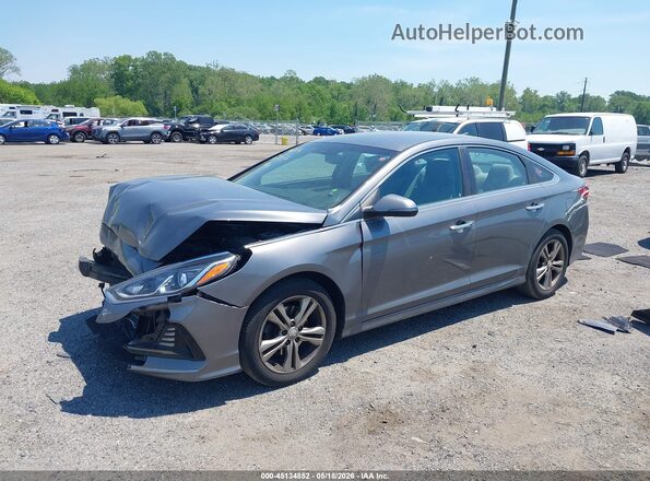 5NPE34AF2JH635586 2018 HYUNDAI SONATA Gray Առջևի ձախ երեք քառորդ տեսարան