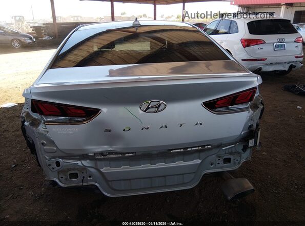 5NPE34AF2JH673853 2018 HYUNDAI SONATA Silver Front view