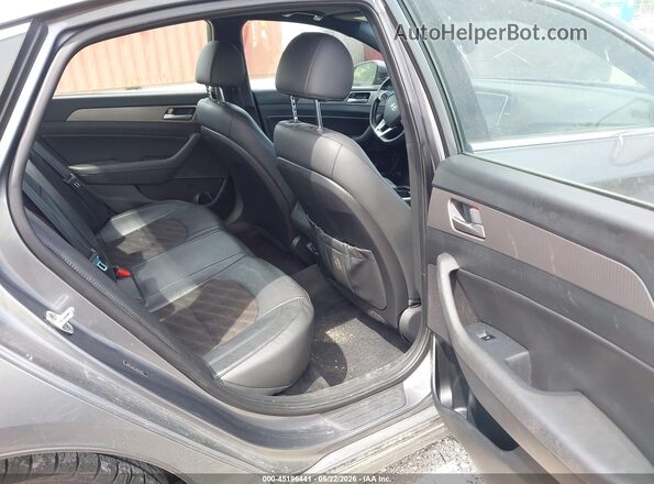 5NPE34AF3JH670282 2018 HYUNDAI SONATA Gray Widok naklejki z numerem VIN