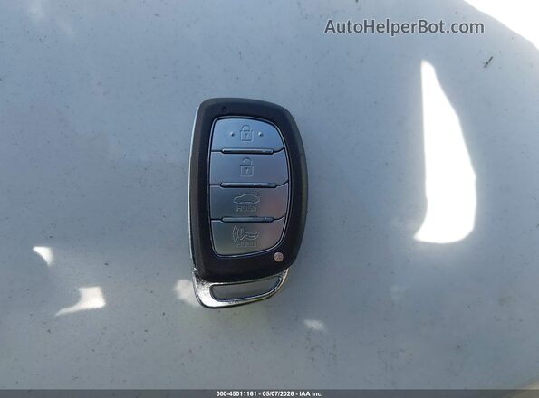 5NPE34AF3KH732023 2019 HYUNDAI SONATA White Vista del salpicadero
