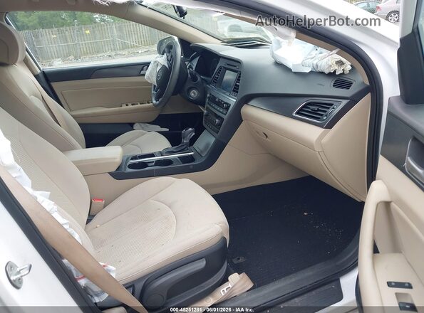 5NPE34AF4GH299559 2016 HYUNDAI SONATA White Вид салону спереду