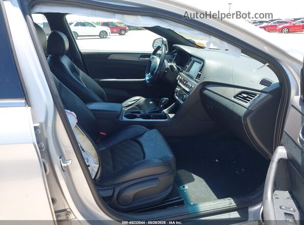 5NPE34AF4KH813192 2019 HYUNDAI SONATA Серебряный Вид салона спереди