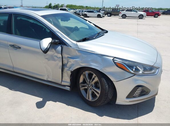 5NPE34AF4KH813192 2019 HYUNDAI SONATA Серебряный Вид спереди