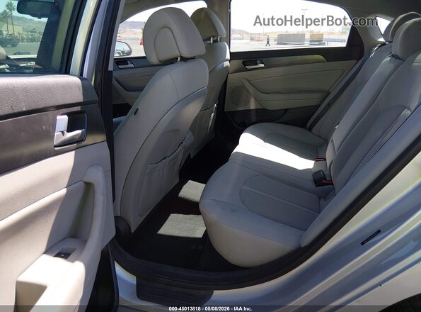 5NPE34AF5HH528543 2017 HYUNDAI SONATA Silver 