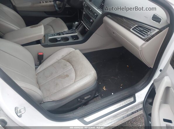 5NPE34AF5HH575524 2017 HYUNDAI SONATA White Սալոնի դիմացի տեսք
