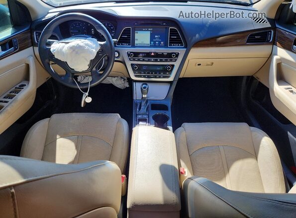 5NPE34AF5HH577998 2017 HYUNDAI SONATA Blue Вид панелі приладів