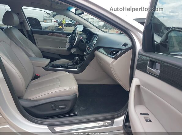 5NPE34AF5JH724214 2018 HYUNDAI SONATA Silver წინა სალონის ხედი